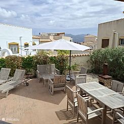Vakantiehuis Chalet "Casa El chorro" mit eigener Bar und Gri