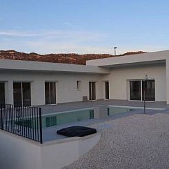 Vrijstaande woning in La Romana