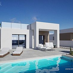 Vrijstaande woning in La Romana