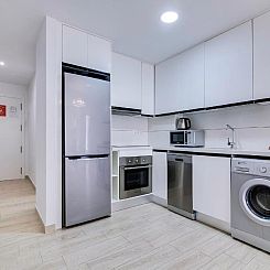 Appartement "Pinada Beach" mit Schwimmbad