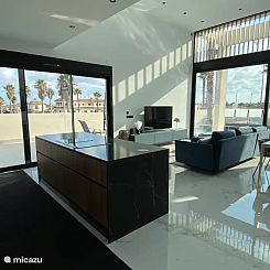Spectaculaire villa met privézwembad