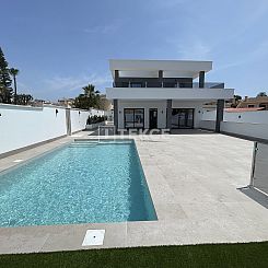 Vrijstaande woning in Rojales