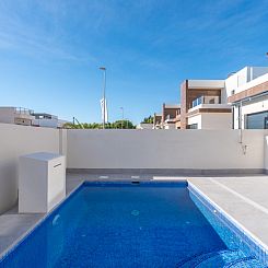Vrijstaande woning in Daya Nueva