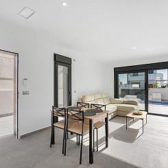 Vrijstaande woning in Daya Nueva