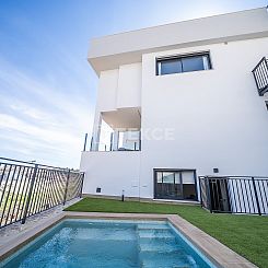 Vrijstaande woning in Algorfa