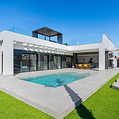 Vrijstaande woning in Algorfa