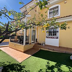 Geschakelde woning in Orihuela