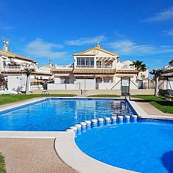 Geschakelde woning in Orihuela
