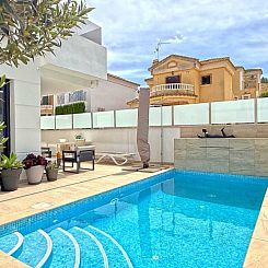 Geschakelde woning in Orihuela