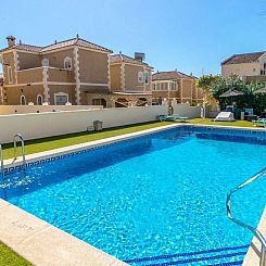 Geschakelde woning in Orihuela