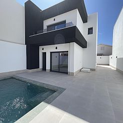 Vrijstaande woning in Almoradí