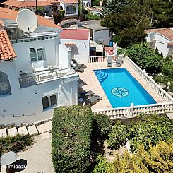 Villa Savina: Uitzicht op zee en tuin