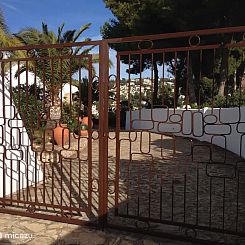 Casa Amarilla