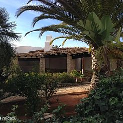 Casa Amarilla