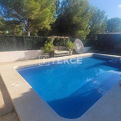 Geschakelde woning in Golf Bahia