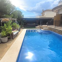 Geschakelde woning in Golf Bahia