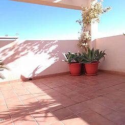 Appartement met solarium in Campello