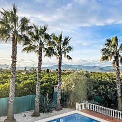 Vakantiehuis Villa im spanischen Stil mit großem Pool und e