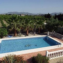 Vakantiehuis Villa im spanischen Stil mit großem Pool und e