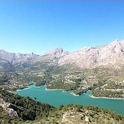 Vakantiehuis Villa im spanischen Stil mit großem Pool und e