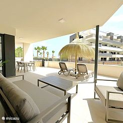 Luxe apt Torrevieja zwembad