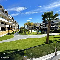 Luxe apt Torrevieja zwembad