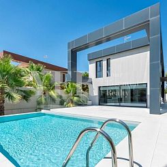 Chalet in Alicante