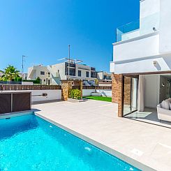 Vrijstaande woning in Benijofar