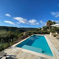 Villa Rock Top