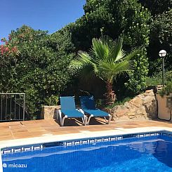 Villa met privé zwembad en airco
