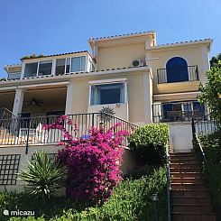 Villa met privé zwembad en airco