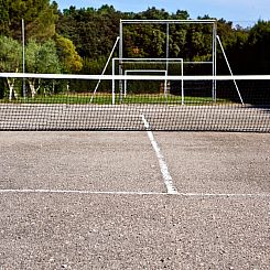 Vakantiehuis Landhaus, 8 Zimmer mit Bad, Schwimmbad, Tennis