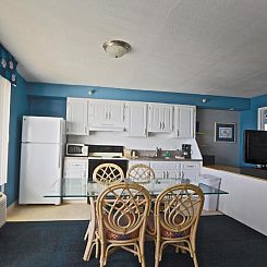 Shoreline Island Resort - Exclusively Adult