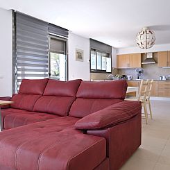 Vakantiehuis WELCS VILLA MODERNA 031 EMP con Piscina y Vista