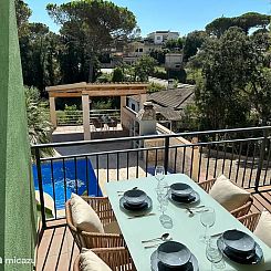 Casa Els Pins met verwarmd zwembad