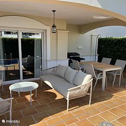Huis met BBQ en zwembad op resort