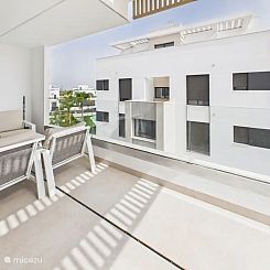 Luxury Apt | Europe’s Largest pool
