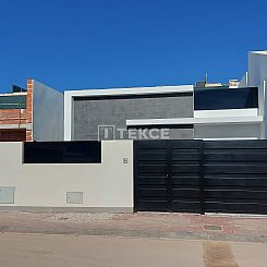 Geschakelde woning in Roldán