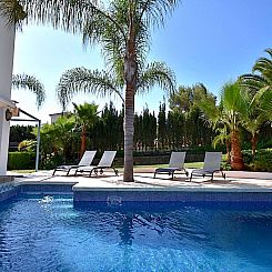 Vakantiehuis 4BDR Villa Palm Villa in der Nähe von Puerto B