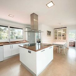 Vakantiehuis Villa für 12 Pers. mit Grill und privatem Schw