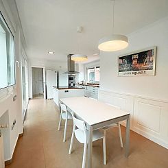 Vakantiehuis Villa für 12 Pers. mit Grill und privatem Schw