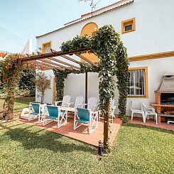 Vakantiehuis Schöne Villa, großer Pool und Garten