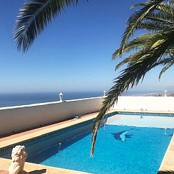 Vakantiehuis Casa Palmeras in Sayalonga mit Gepflegtem Garte