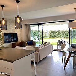 Appartement in luxe resort Oasis325