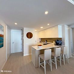 Penthouse met 2 slaapkamers en zeezicht Estepona