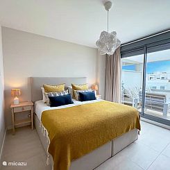 Penthouse met 2 slaapkamers en zeezicht Estepona