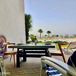 Luxe apartament direct aan zee