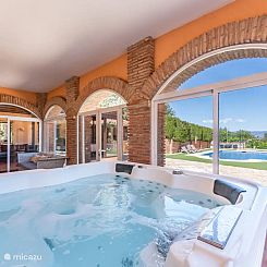 Villa, verwarmd zwembad, zeezicht
