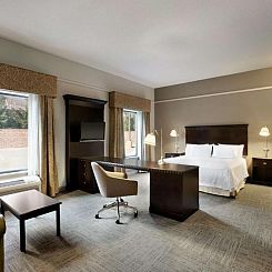 Hampton Inn & Suites Mahwah