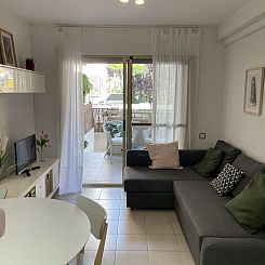 Appartement LA PINEDA HOLIDAY APARTMENT